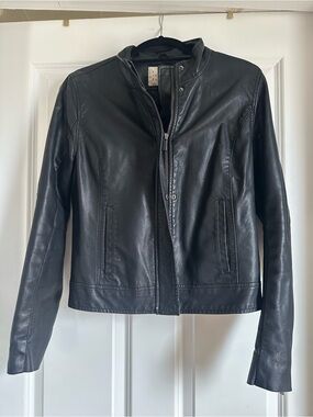 Black faux Leather Zip-Front Women's Jacket